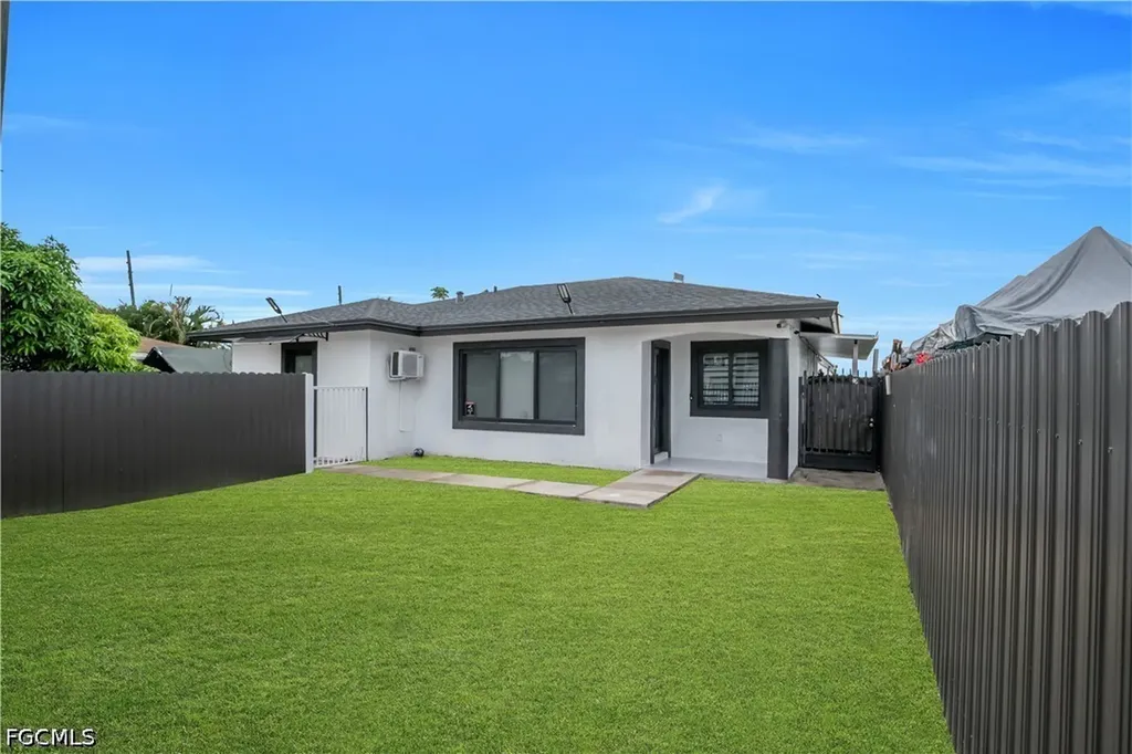 7929 NW 36 Court Miami FL 33147