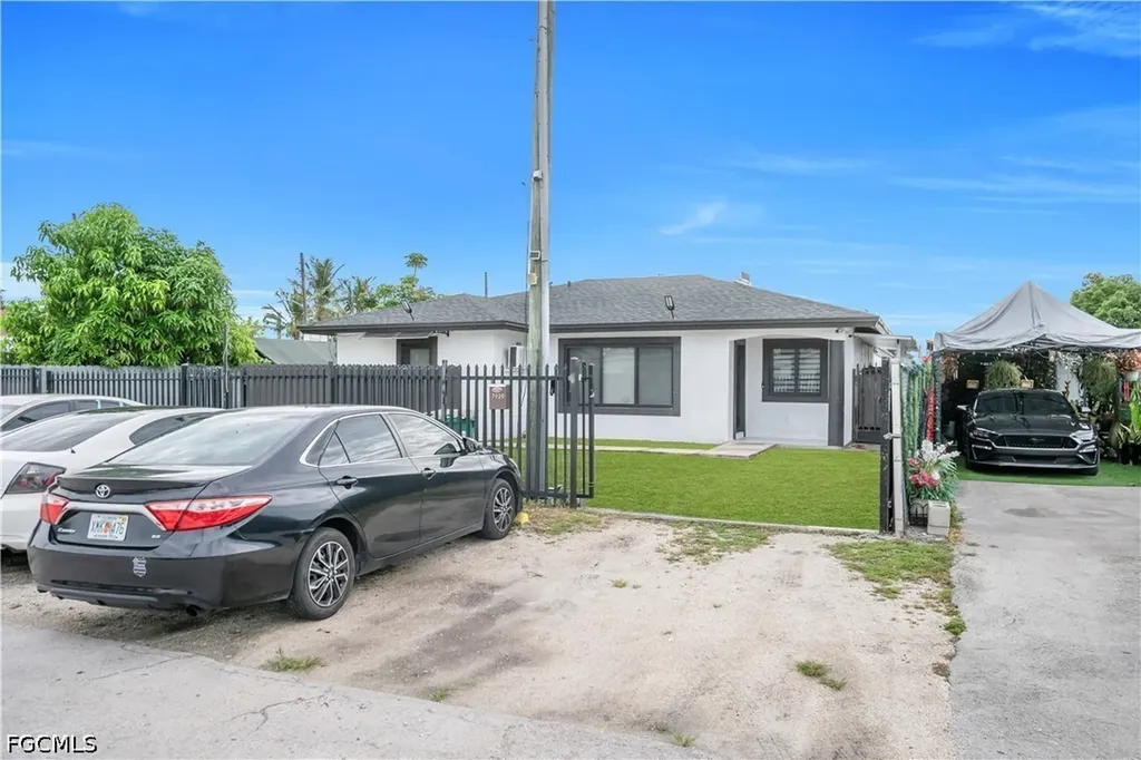 7929 NW 36 Court Miami FL 33147