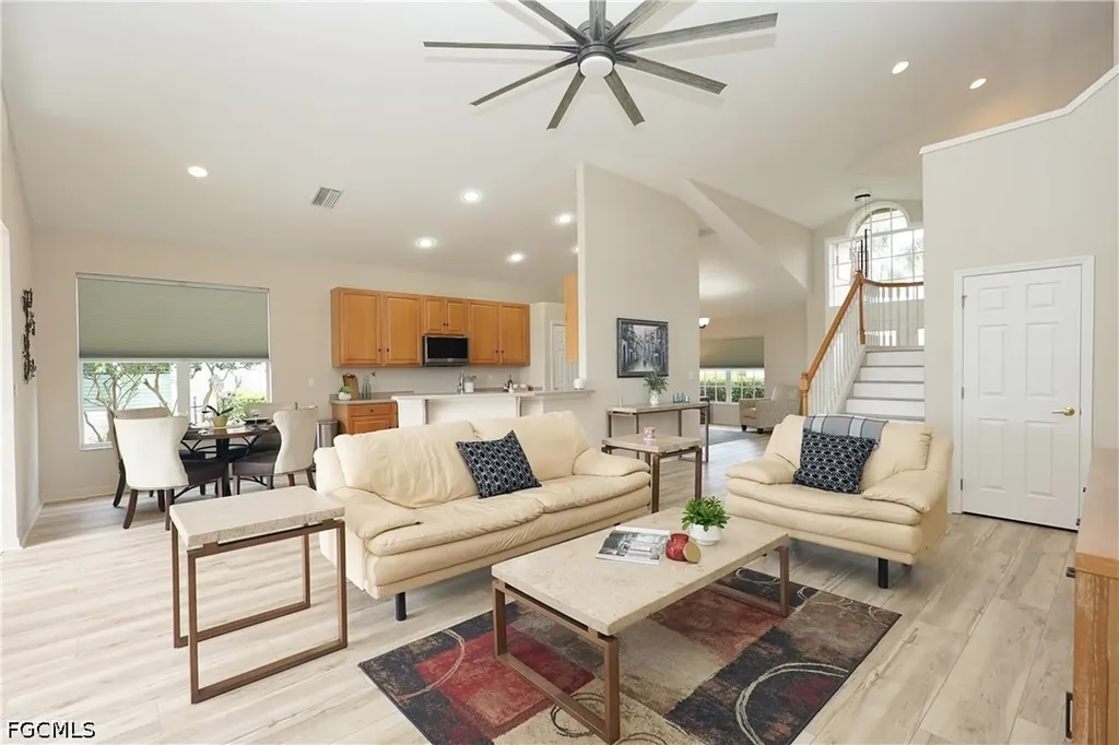 9227 Independence Way Fort Myers FL 33913