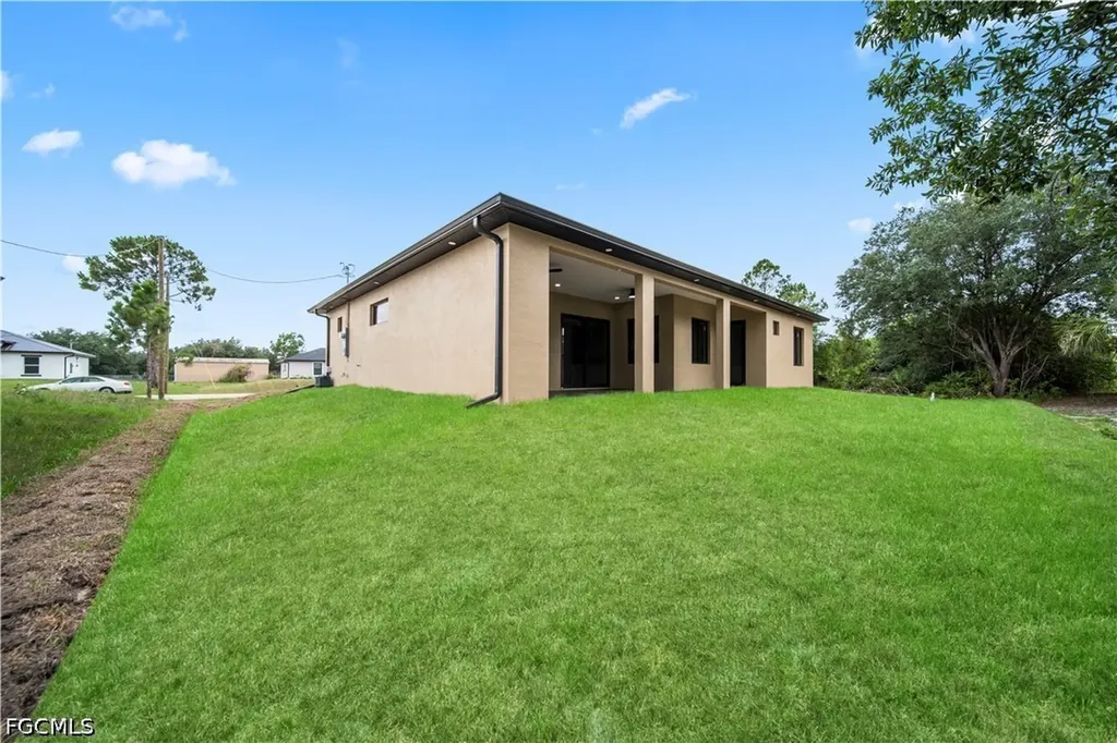 14 W 9th Street Lehigh Acres FL 33972