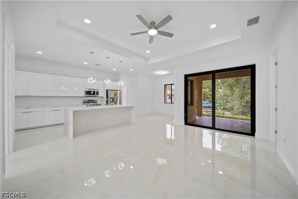 14 W 9th Street Lehigh Acres FL 33972