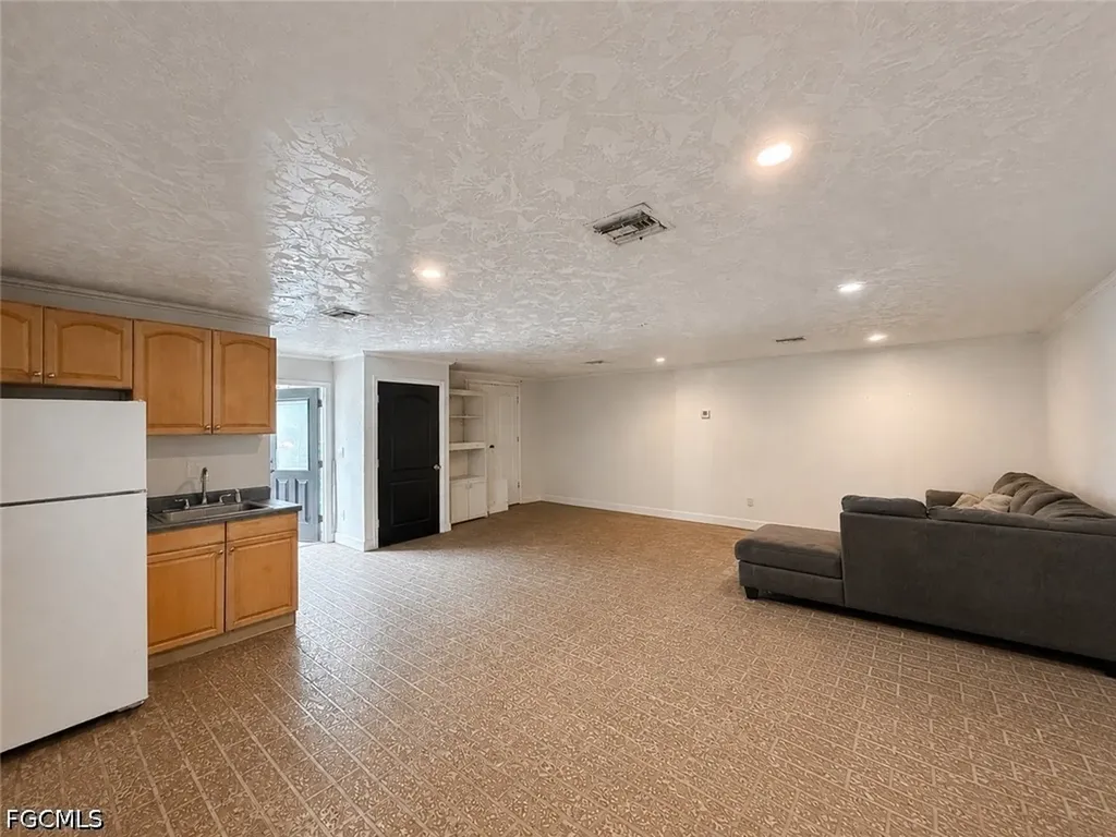2630 Bee Branch Lakes Drive Labelle FL 33935