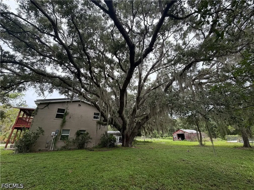 2630 Bee Branch Lakes Drive Labelle FL 33935