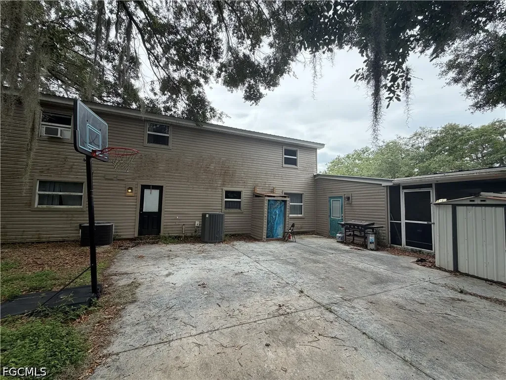 2630 Bee Branch Lakes Drive Labelle FL 33935