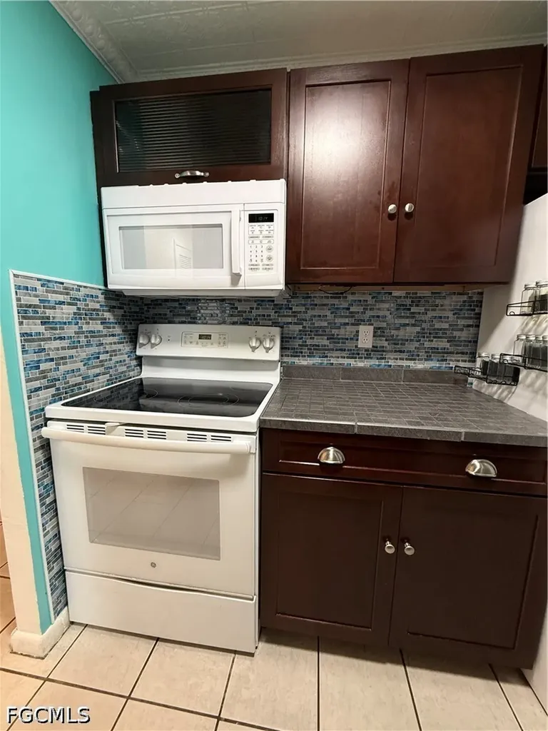 431 Van Buren Street Fort Myers FL 33916