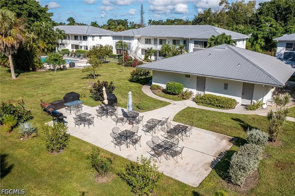 431 Van Buren Street Fort Myers FL 33916