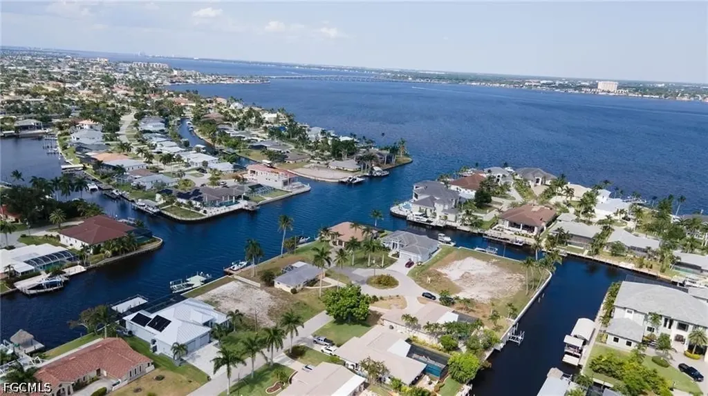 1138 Lucerne Avenue Cape Coral FL 33904