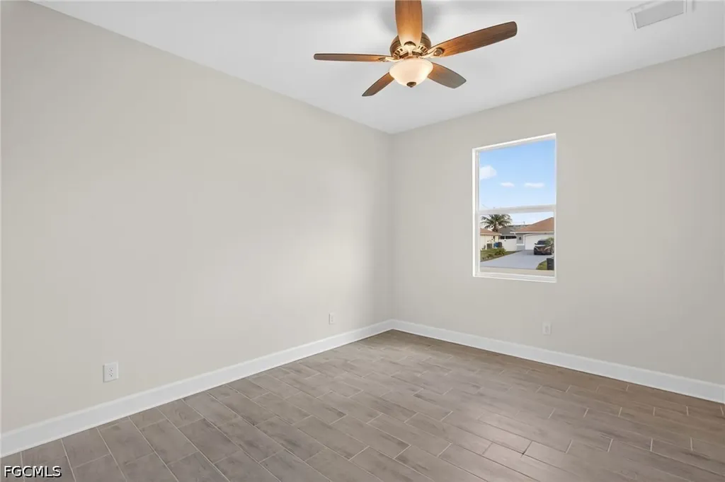 1204 NW 19th Street Cape Coral FL 33993