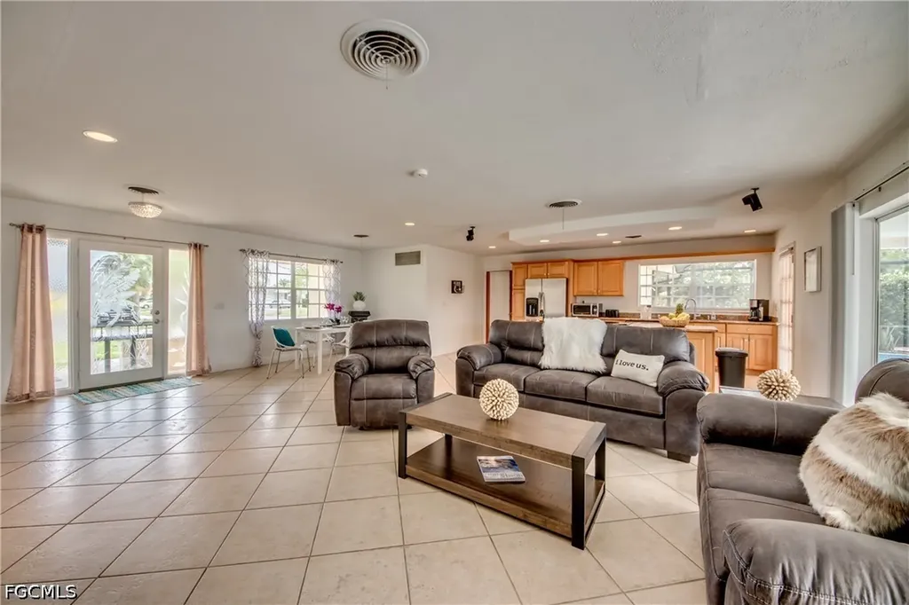 5359 Majestic Court Cape Coral FL 33904