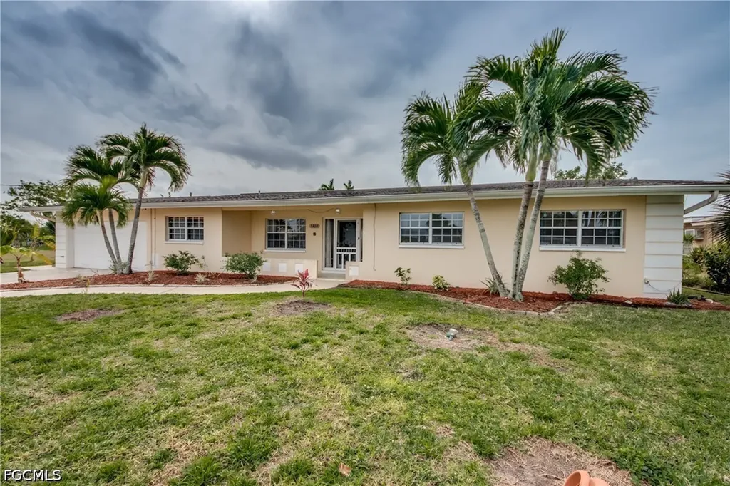 5359 Majestic Court Cape Coral FL 33904