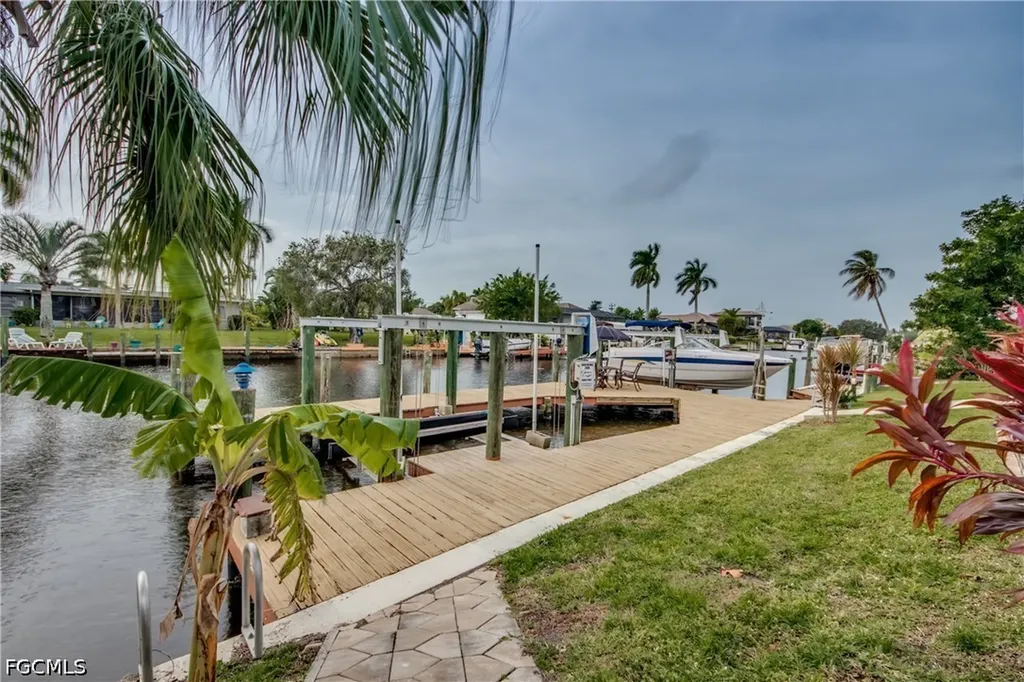 5359 Majestic Court Cape Coral FL 33904