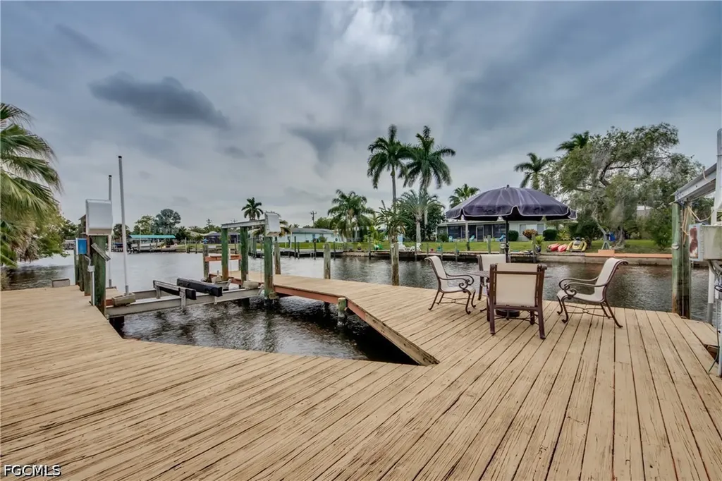 5359 Majestic Court Cape Coral FL 33904