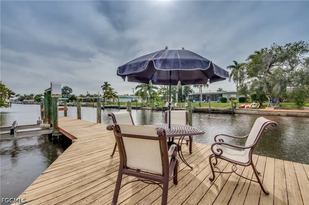 5359 Majestic Court Cape Coral FL 33904