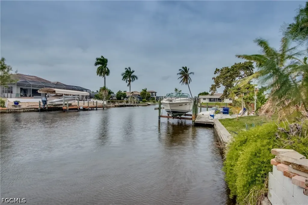 5359 Majestic Court Cape Coral FL 33904
