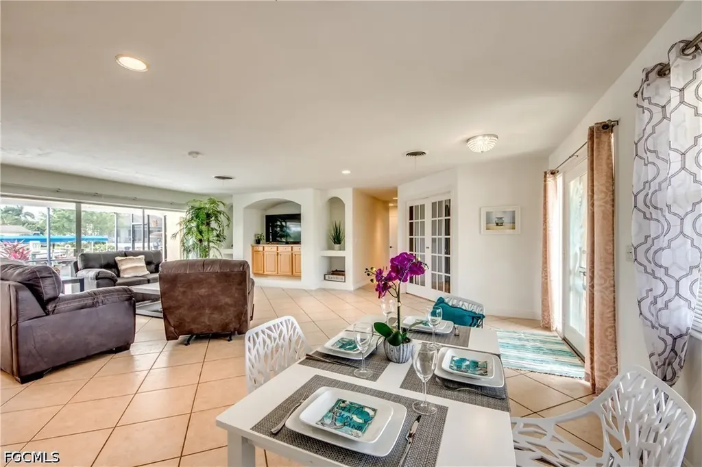 5359 Majestic Court Cape Coral FL 33904