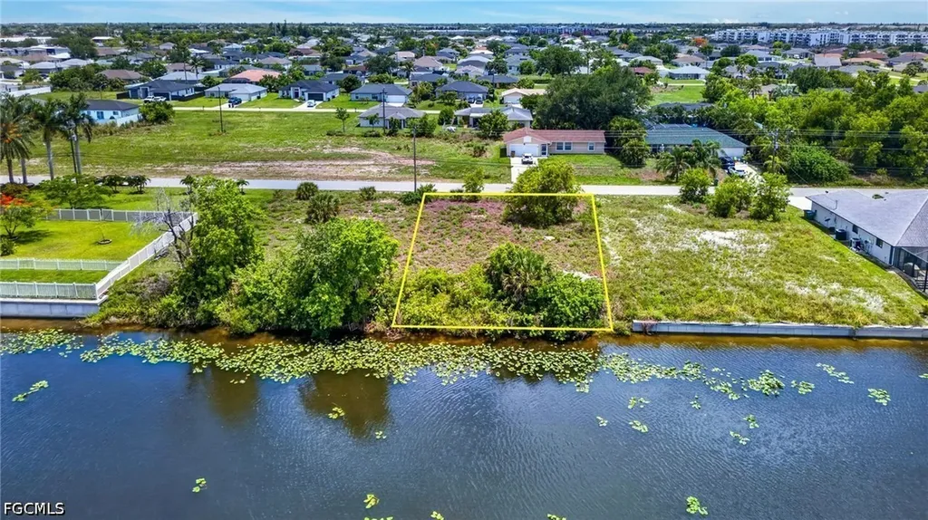 301 NW 5th Terrace Cape Coral FL 33993