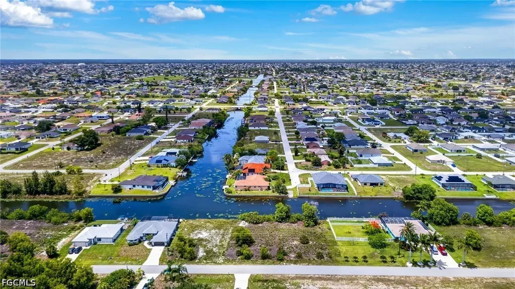 301 NW 5th Terrace Cape Coral FL 33993