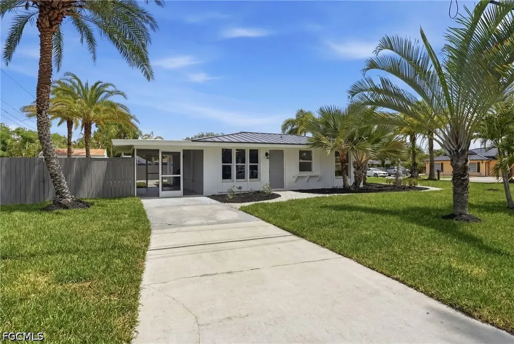 11901 Mcgregor Boulevard Fort Myers FL 33919