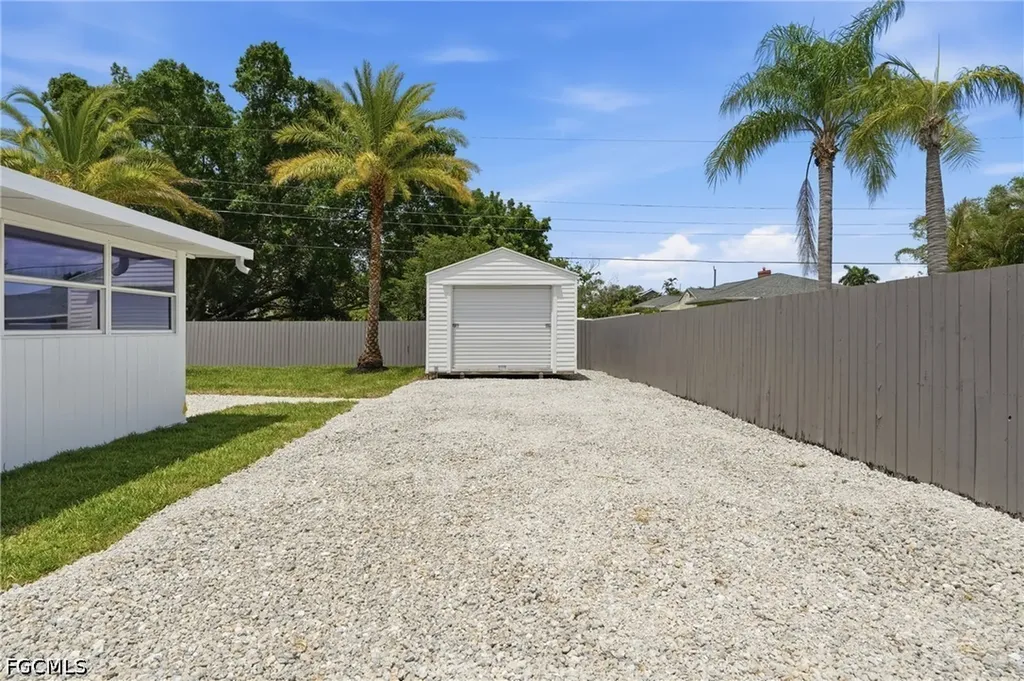 11901 Mcgregor Boulevard Fort Myers FL 33919