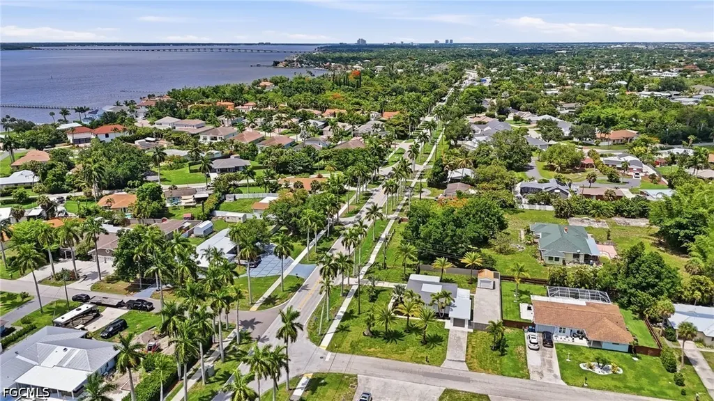 11901 Mcgregor Boulevard Fort Myers FL 33919