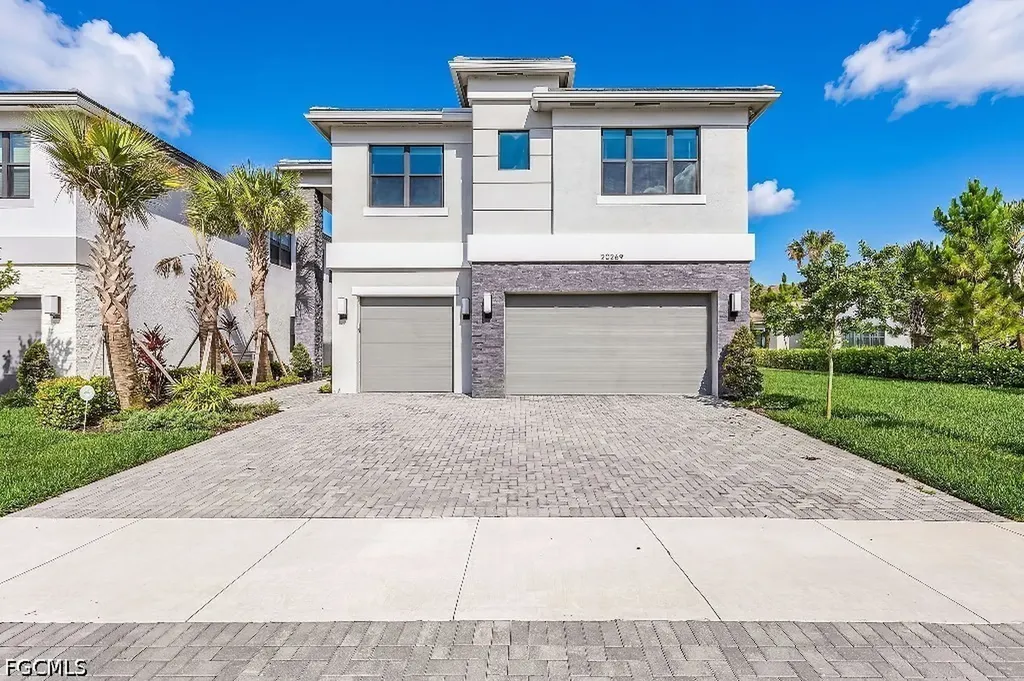 Estero FL, 20269 Fair Oak Lane