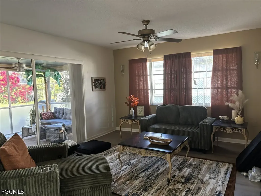 919 SE 14th Street Cape Coral FL 33990
