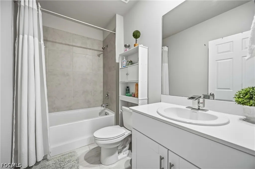 20352 Camino Torcido Loop North Fort Myers FL 33917