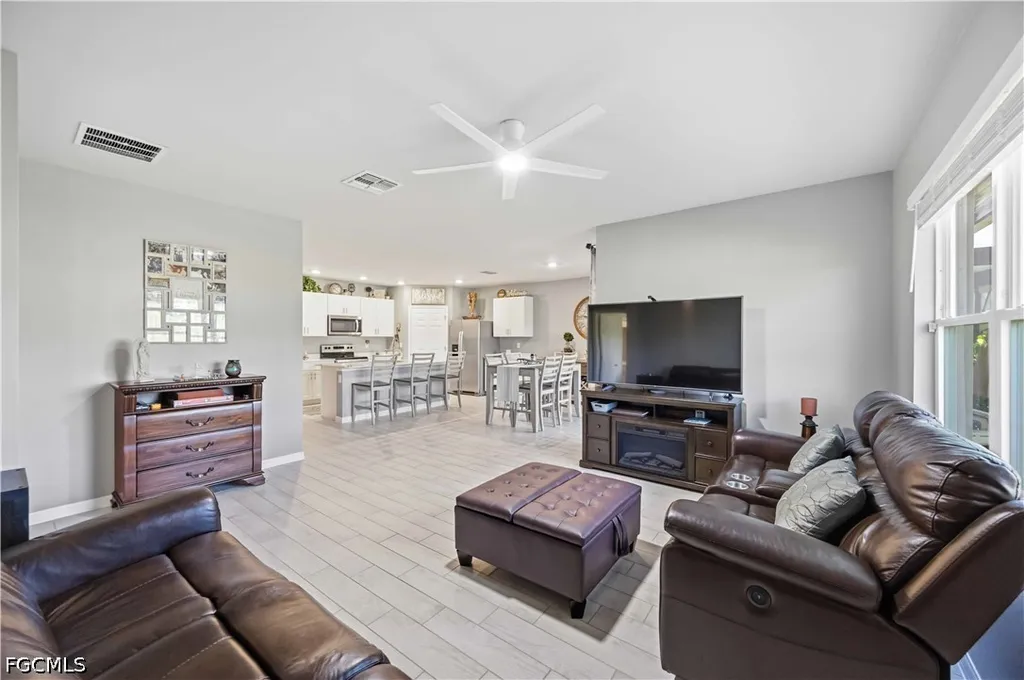 20352 Camino Torcido Loop North Fort Myers FL 33917