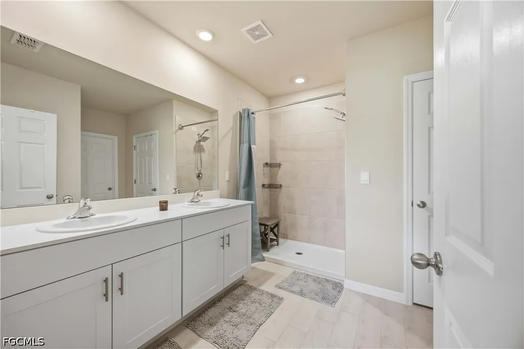 20352 Camino Torcido Loop North Fort Myers FL 33917