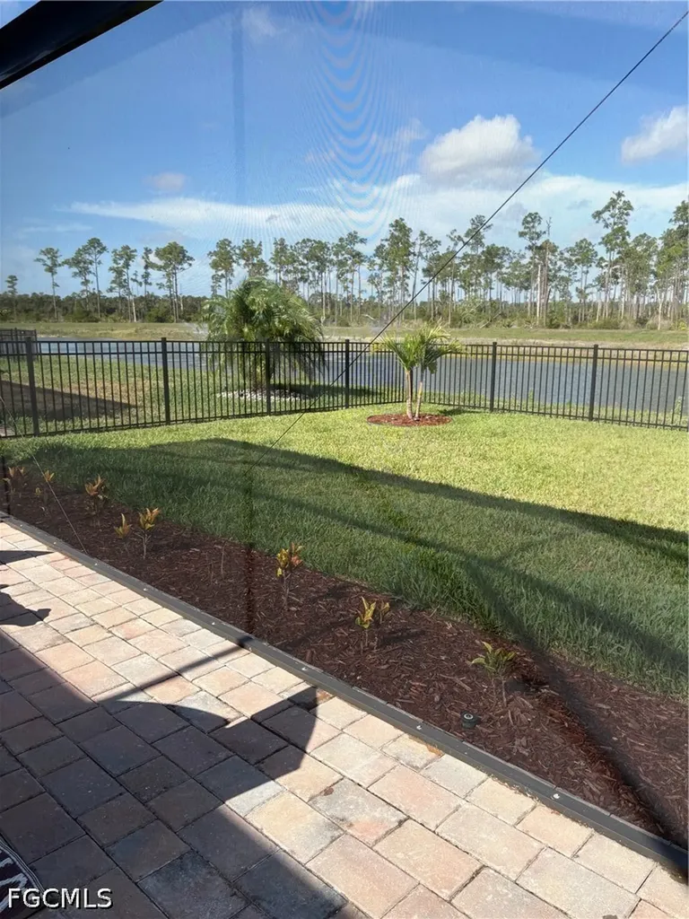 20352 Camino Torcido Loop North Fort Myers FL 33917