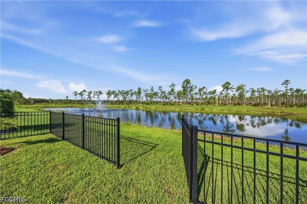 20352 Camino Torcido Loop North Fort Myers FL 33917