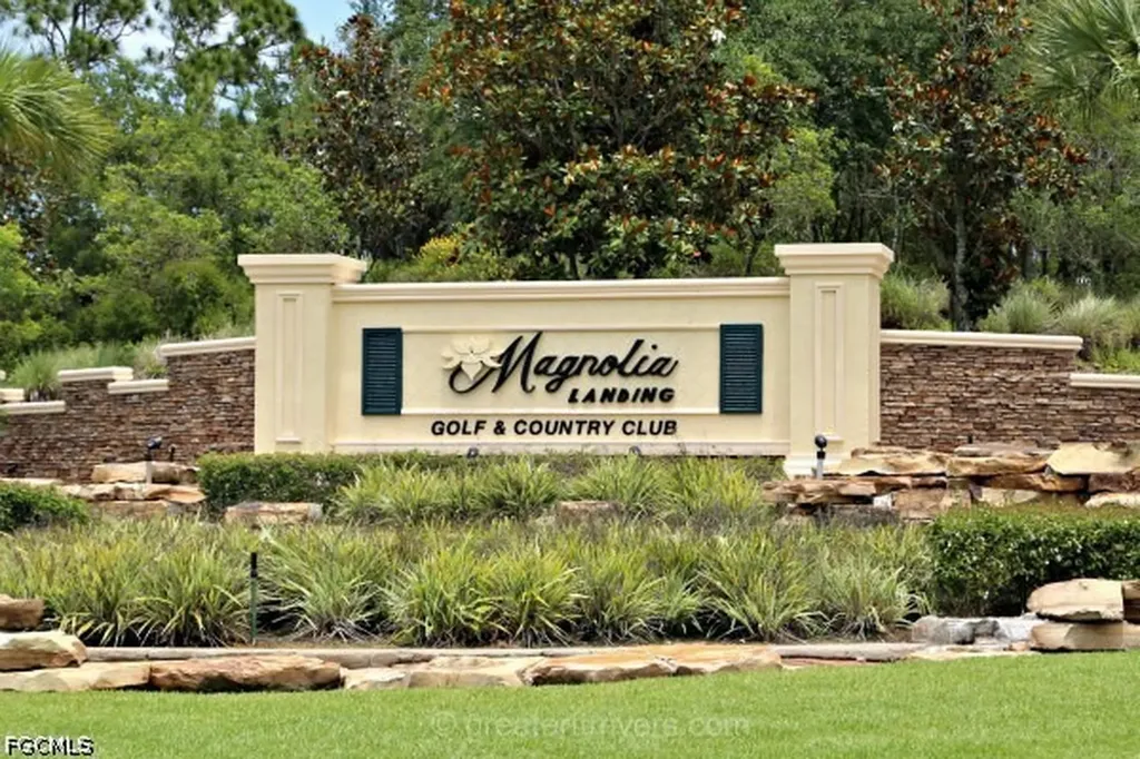 20352 Camino Torcido Loop North Fort Myers FL 33917