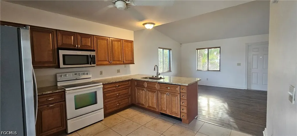 4904 Vincennes Court Cape Coral FL 33904