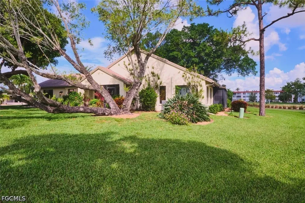 1717 Bent Tree Circle Fort Myers FL 33907