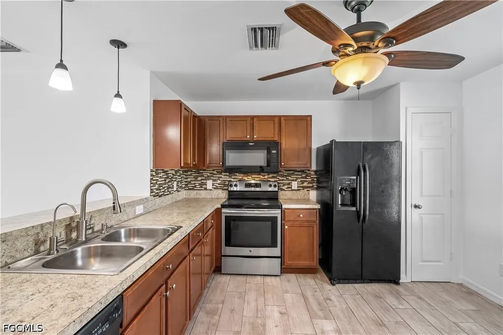 336 NE 30th Terrace Cape Coral FL 33909