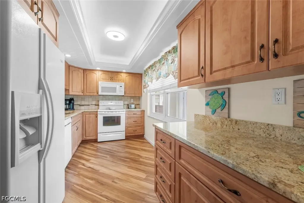 6102 Augusta Drive Fort Myers FL 33907