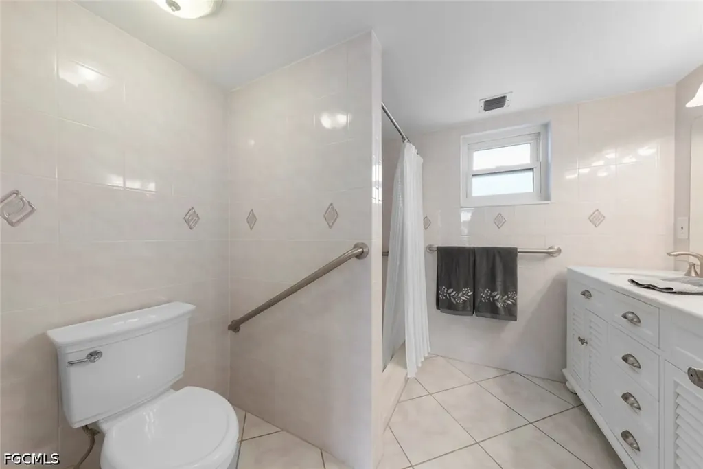 6102 Augusta Drive Fort Myers FL 33907