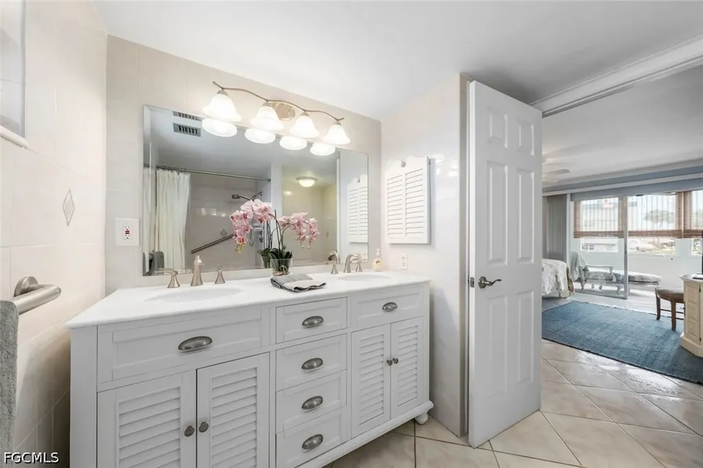 6102 Augusta Drive Fort Myers FL 33907