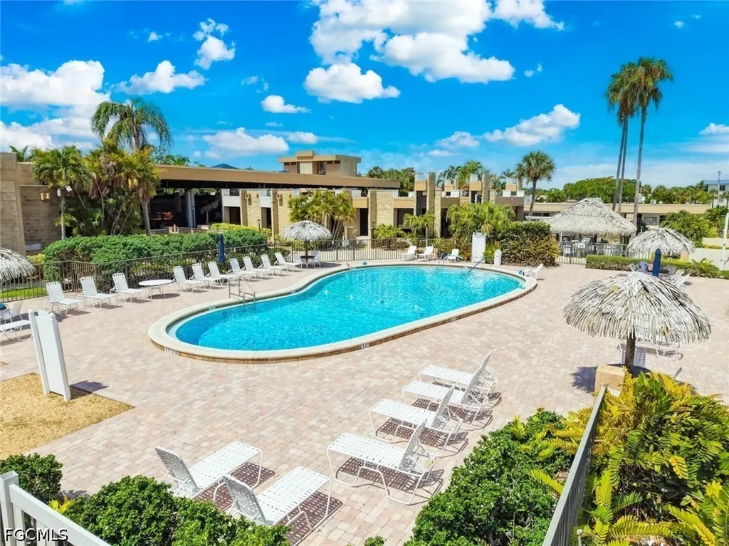 6102 Augusta Drive Fort Myers FL 33907