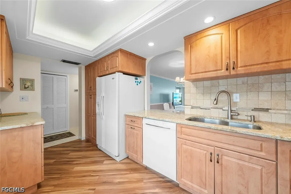 6102 Augusta Drive Fort Myers FL 33907