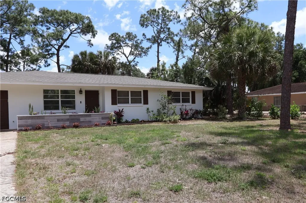 602 James Avenue Lehigh Acres FL 33936
