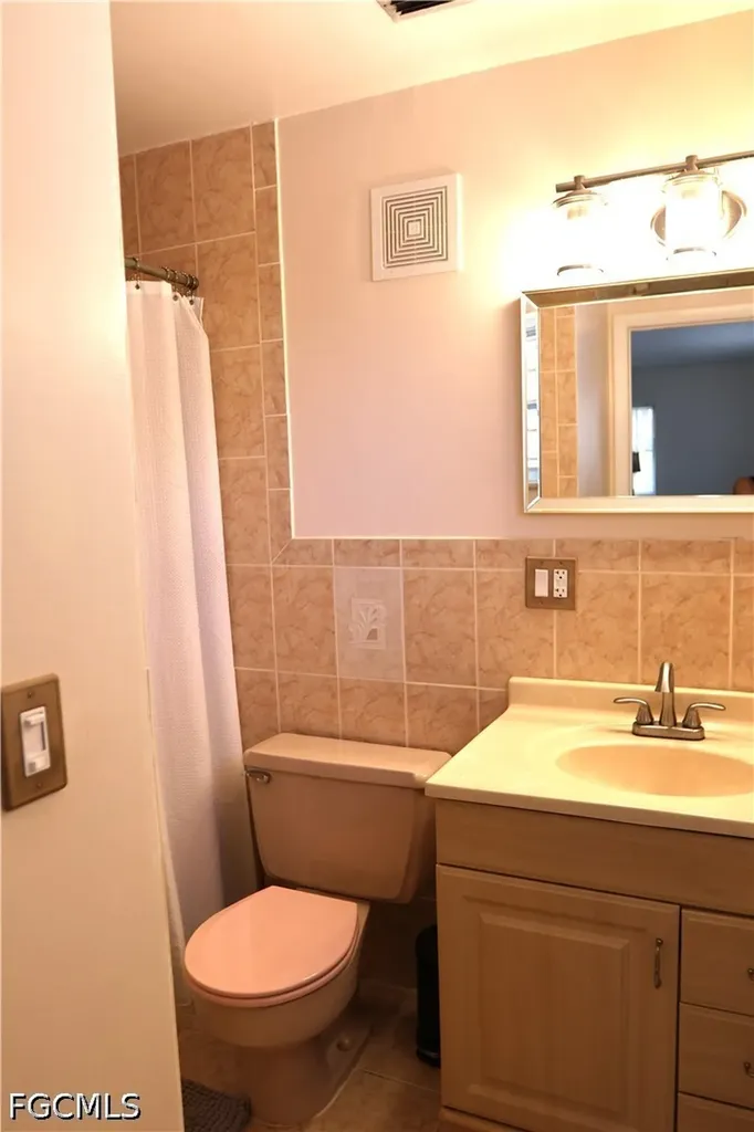 602 James Avenue Lehigh Acres FL 33936