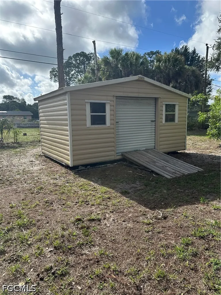 602 James Avenue Lehigh Acres FL 33936