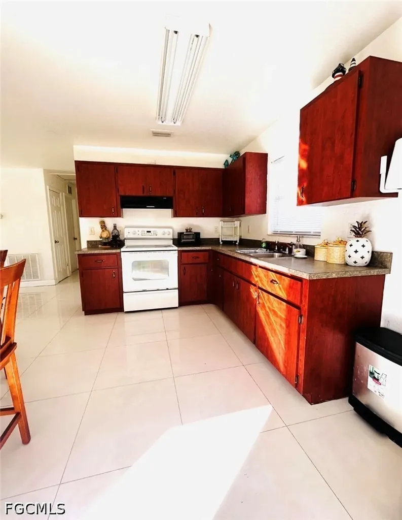 719 Carolina Avenue Clewiston FL 33440