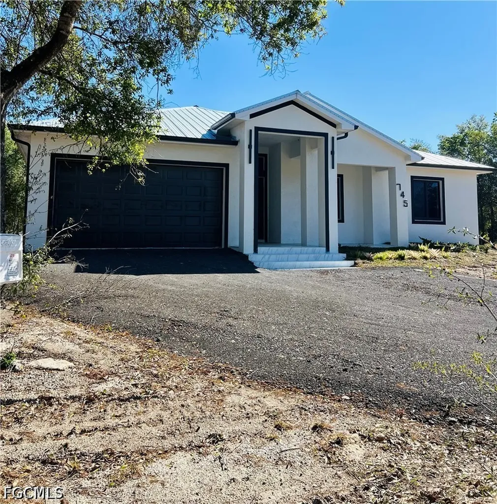 745 N Estribo Street Clewiston FL 33440