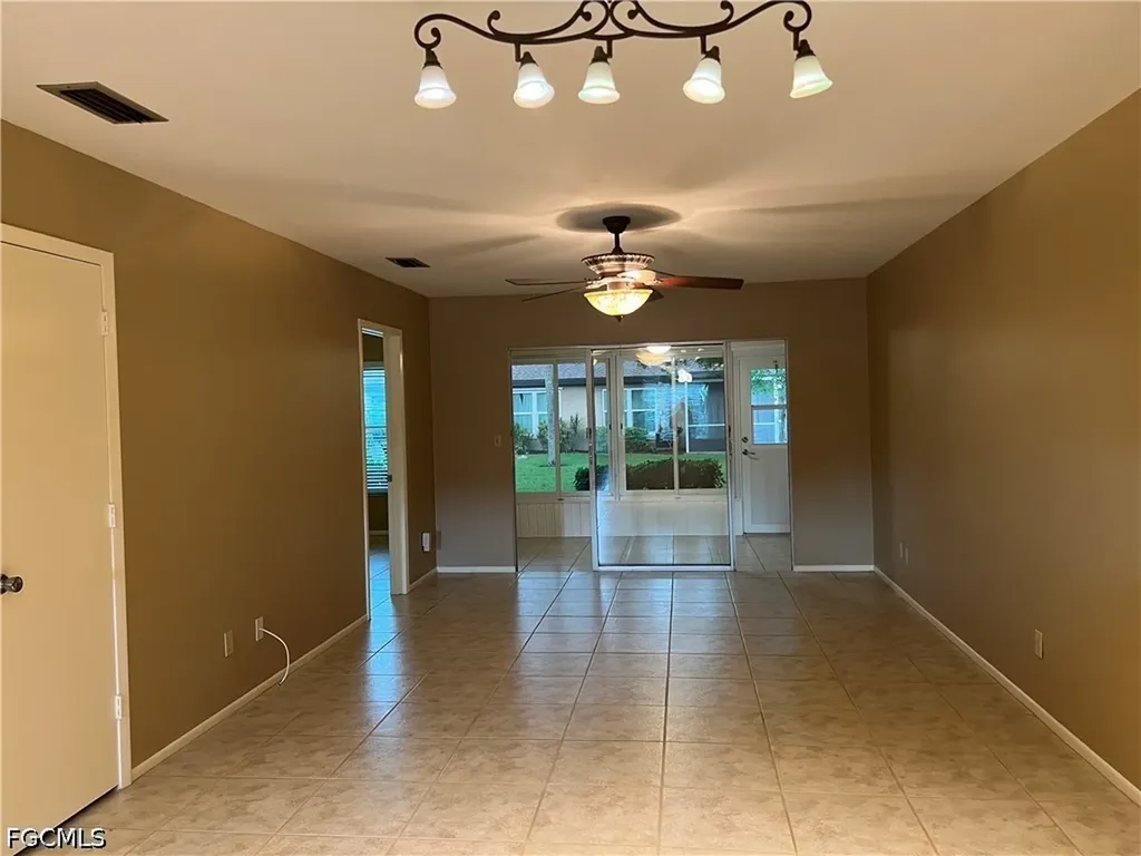 4629 SE 5th Place Cape Coral FL 33904