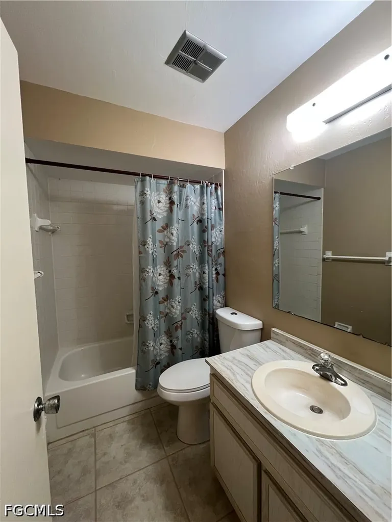 4629 SE 5th Place Cape Coral FL 33904