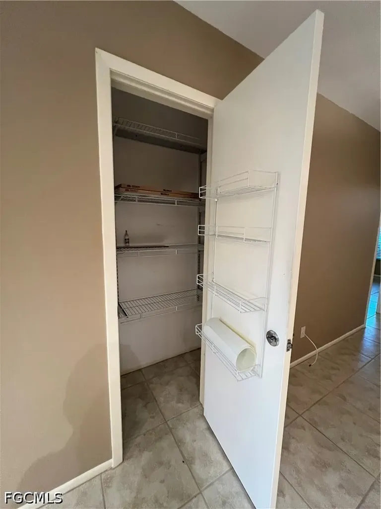 4629 SE 5th Place Cape Coral FL 33904