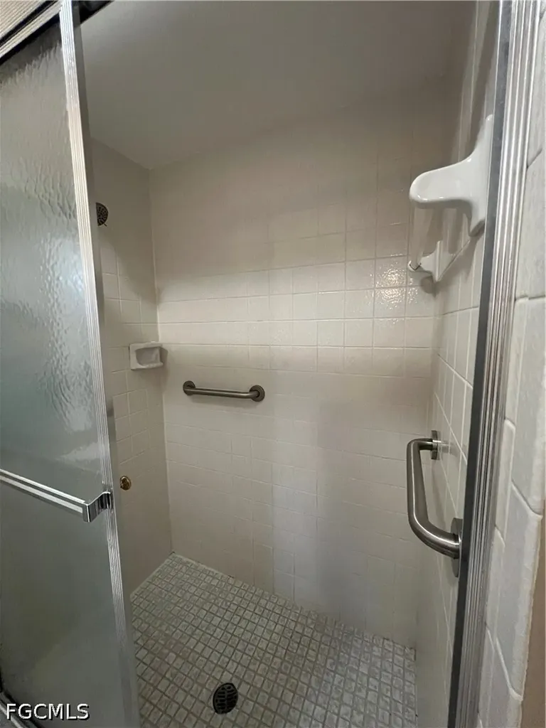 4629 SE 5th Place Cape Coral FL 33904