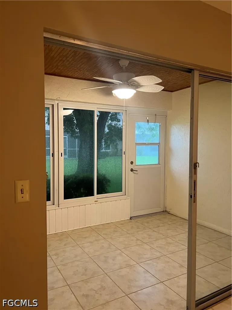 4629 SE 5th Place Cape Coral FL 33904